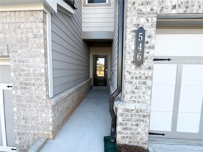 Building Photo - 546 E Rope Mill Rd