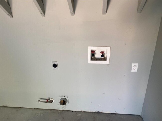 Building Photo - 6417 Orange Blossom Way