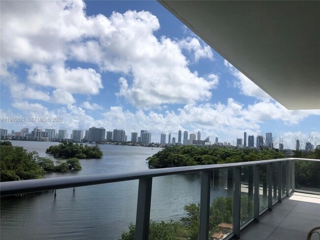 Building Photo - 16385 Biscayne Blvd