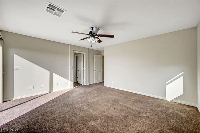 Building Photo - 985 Pebble Lake St