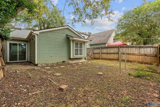 Building Photo - 120 Briargate Ln