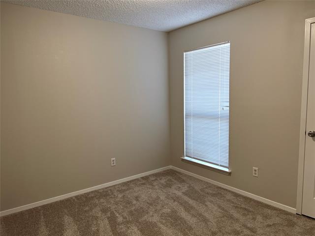 Building Photo - 202 S Sendero Dr