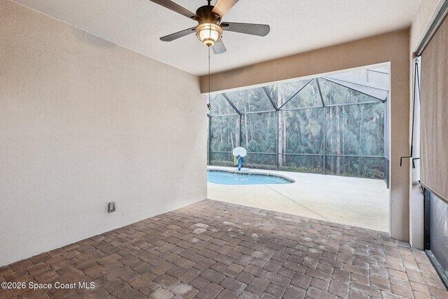 Building Photo - 5290 Hebron Dr