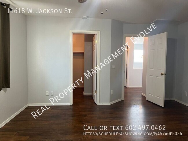 Building Photo - Lovely Avondale Home!