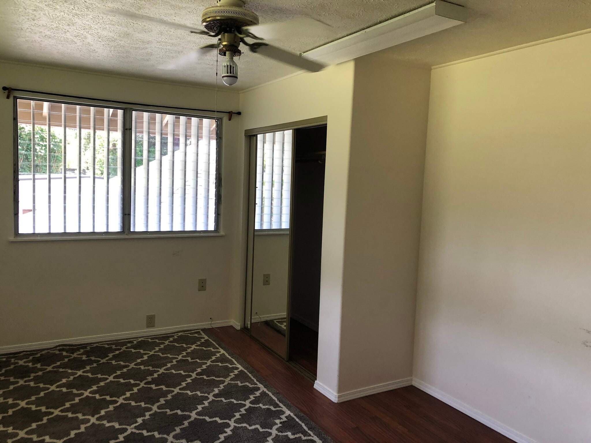 Building Photo - 3246 Kaohinani Dr