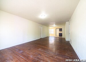 Building Photo - 243 Maplewood Ln