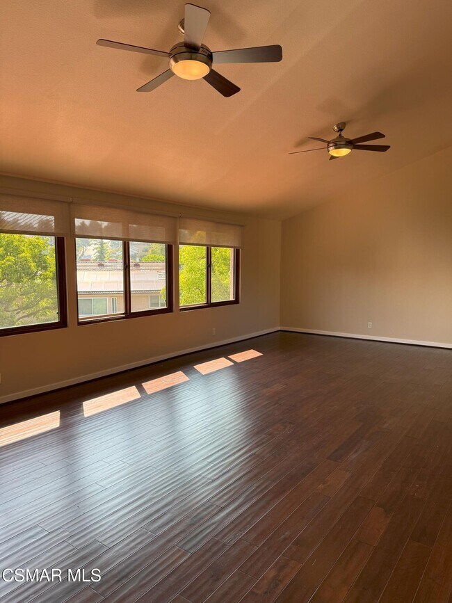 Building Photo - 2096 McCrea Rd