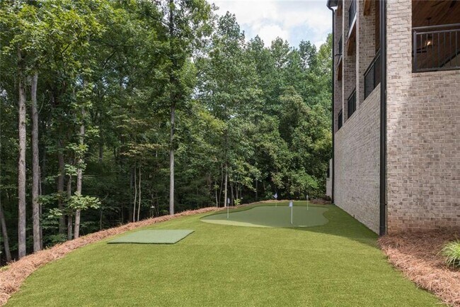 Building Photo - 402 Timberview Trail