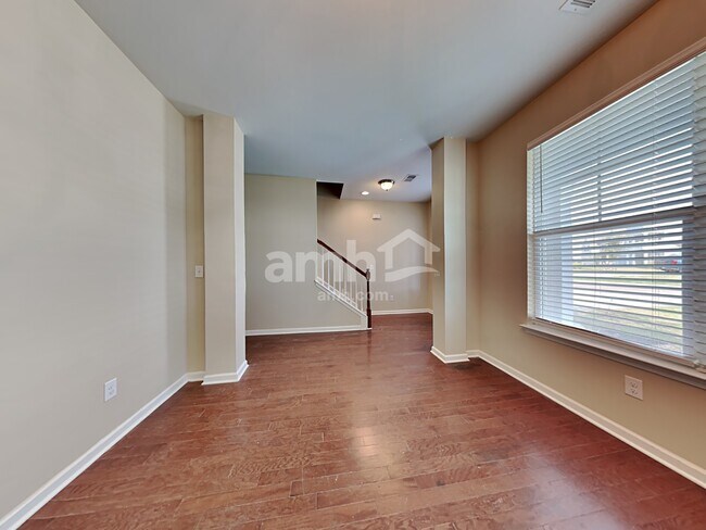 Building Photo - 149 Carolina Wren Ave
