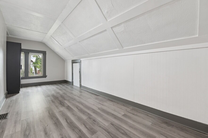 Building Photo - 168 Chittenden Ave