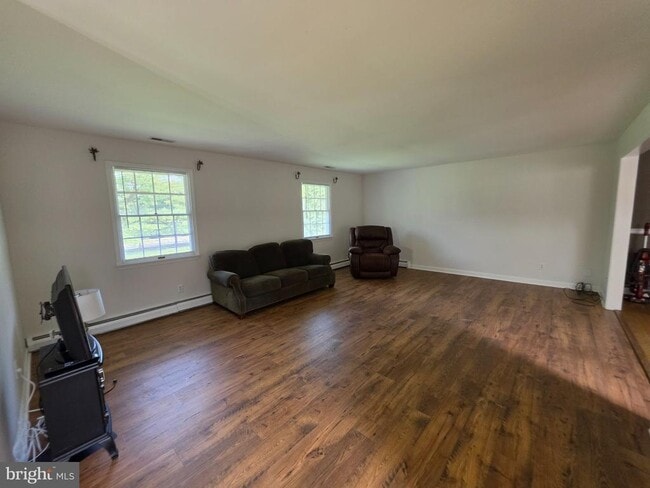 Building Photo - 1239 Limekiln Pike