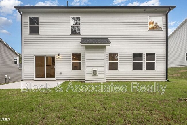 Building Photo - 153 Hickory Grv Dr