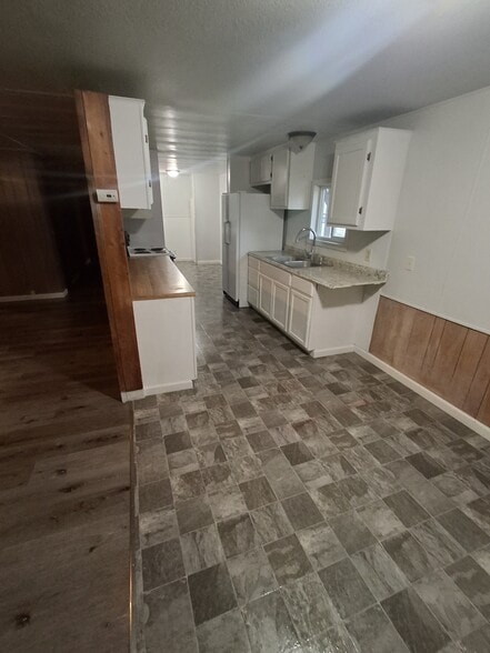 Building Photo - 3115 Fairlane Rd