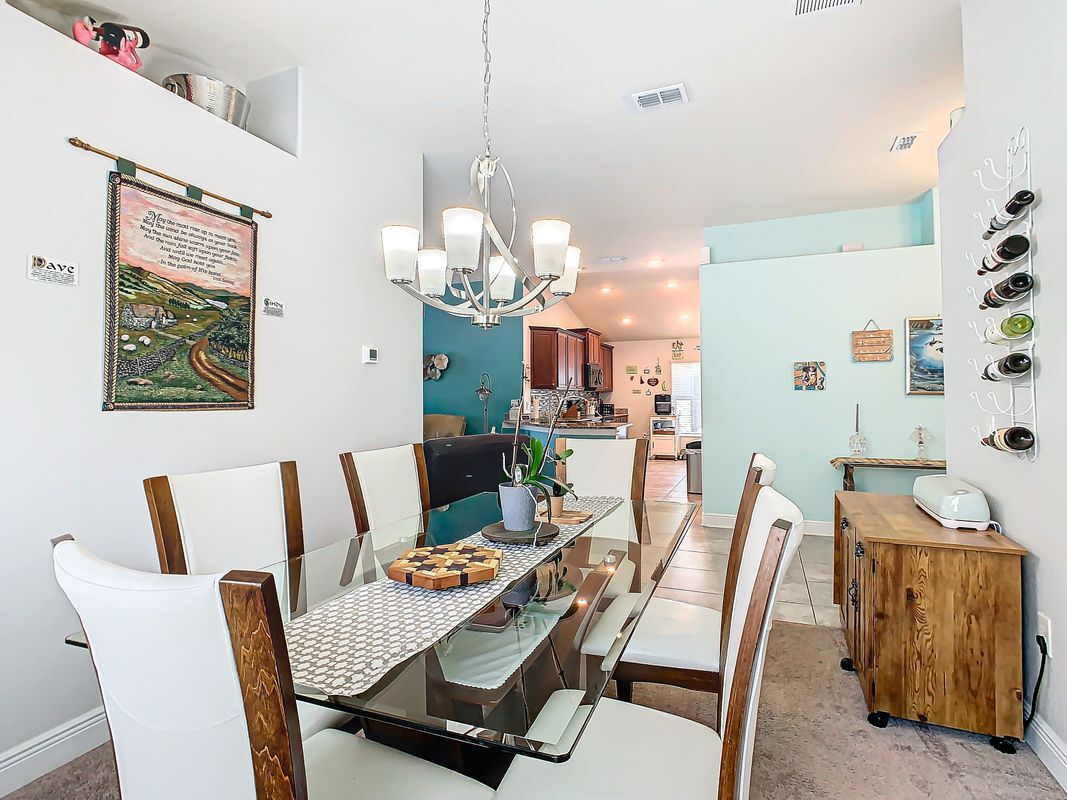 Building Photo - 649 Meadow Pointe Dr