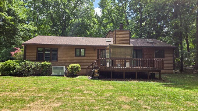 Building Photo - 632 Browning Pl