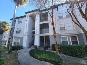 Building Photo - 5709 Legacy Crescent Pl