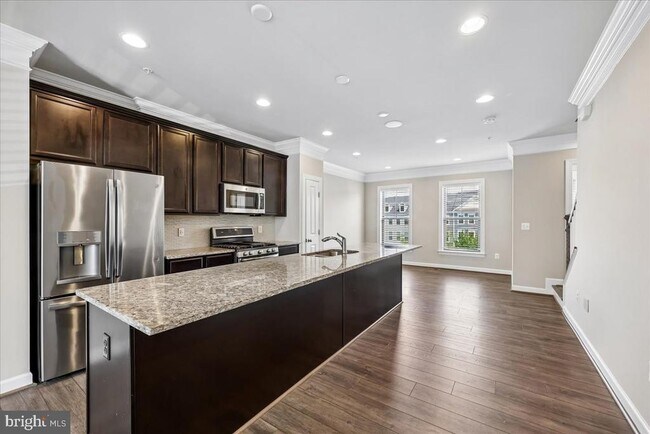 Building Photo - 14319 Potomac Heights Ln