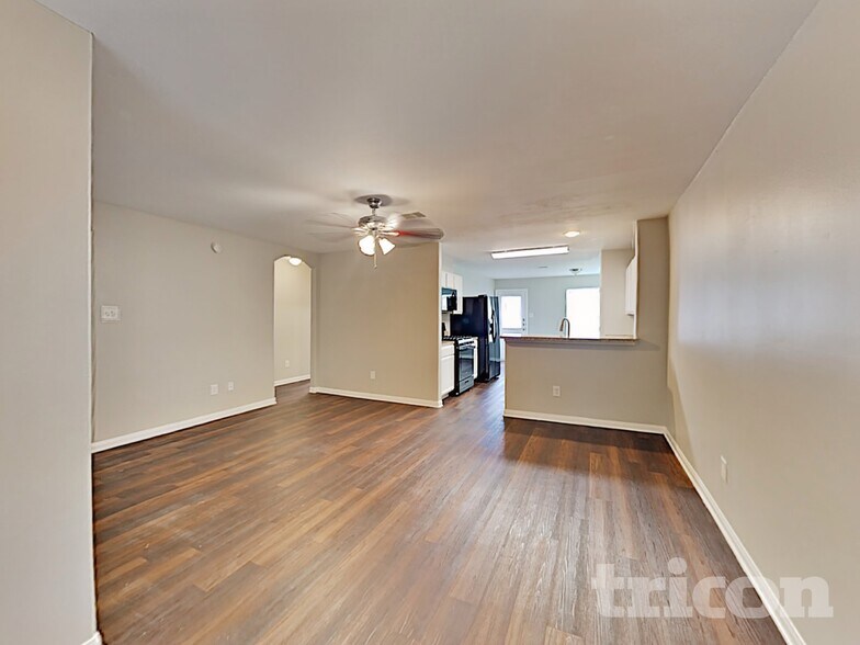 Building Photo - 21402 Palma Grove Way