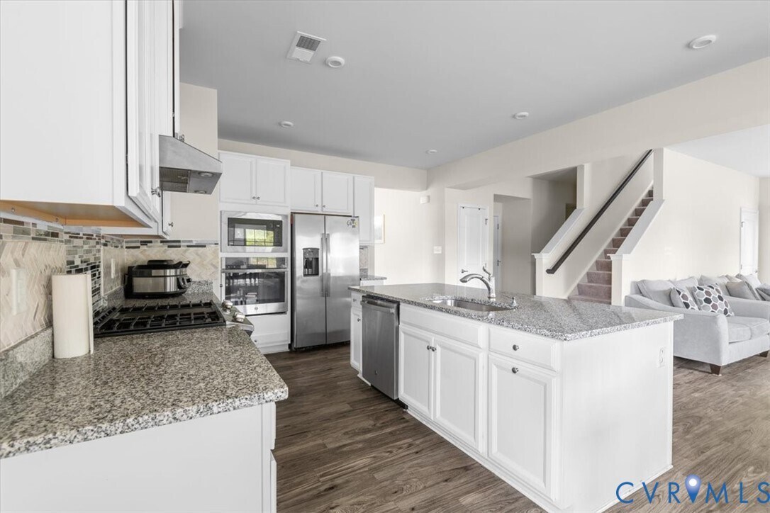 Building Photo - 13507 Enon Oaks Pl