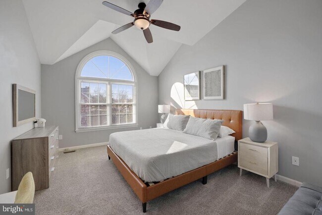 Building Photo - 46652 Clearview Terrace