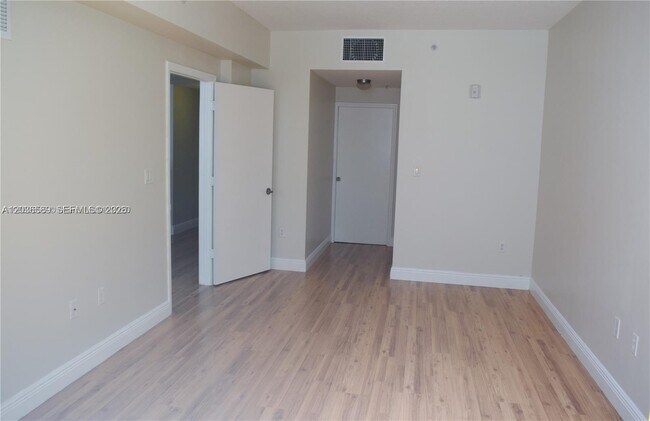 Building Photo - 3339 Virginia St