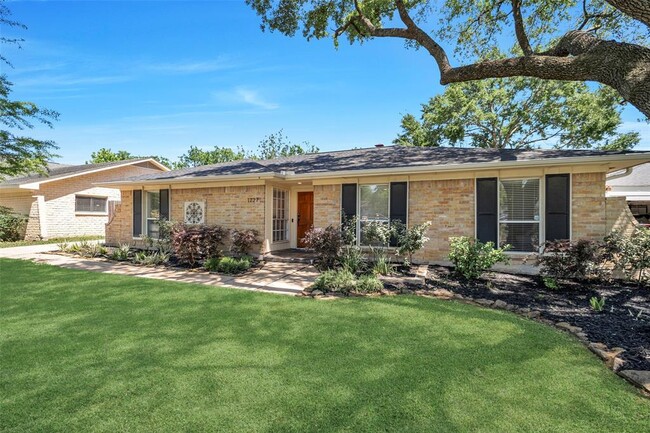 Building Photo - 1727 Shannon Valley Dr
