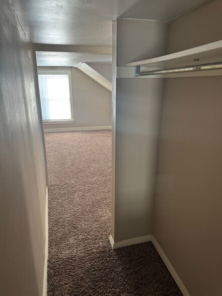 Building Photo - 1832 Franklin Ave