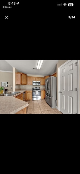 Building Photo - 2046 Pine Woods Rd