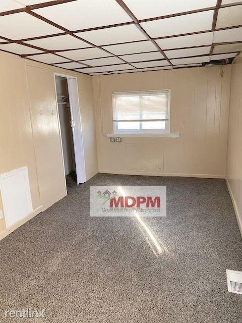 Building Photo - 4 br, 1.5 bath House - 5064 Marseilles St