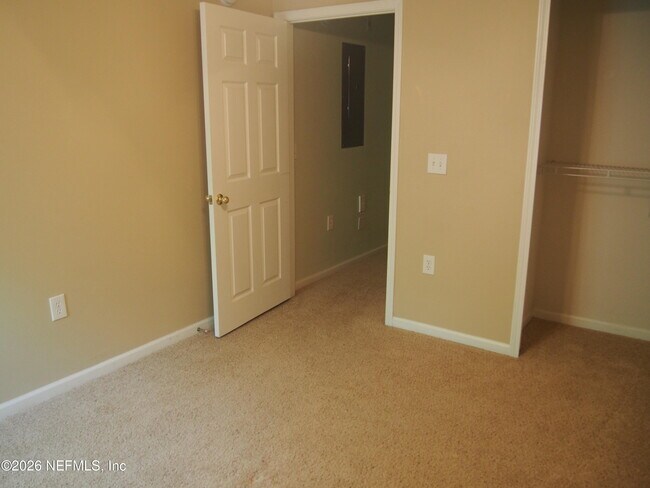 Building Photo - 7920 Merrill Rd