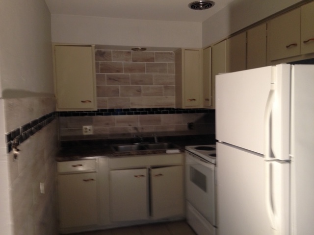kitchen - 333 N Princeton Ave