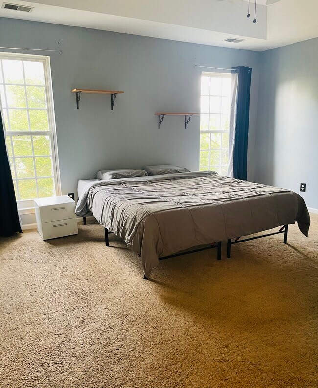 Building Photo - 205 Marcie Rush Ln