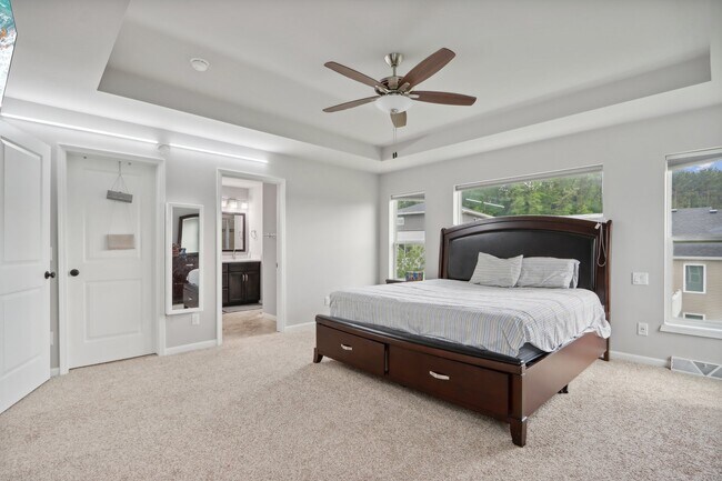 Building Photo - 5811 Levitan Ln
