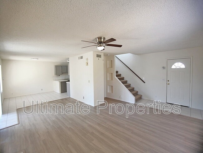 Building Photo - 10009 N 66th Ln