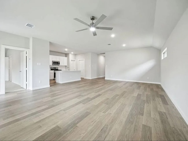 Building Photo - 1014 Honeydew Ln