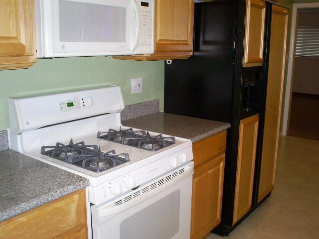 Building Photo - Classic 3/2 Home in Gorgeous South Land Park-1161 34th Ave