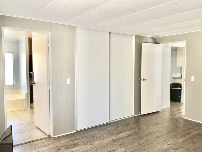 Building Photo - Awesome Updated Single Story in The Darling "Farm" Community of Wildomar, Close to Everything, bu...