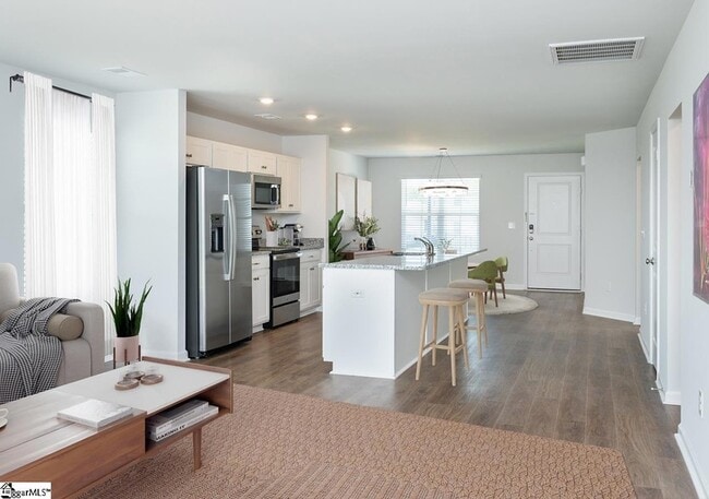 Building Photo - 505 Broadrum St