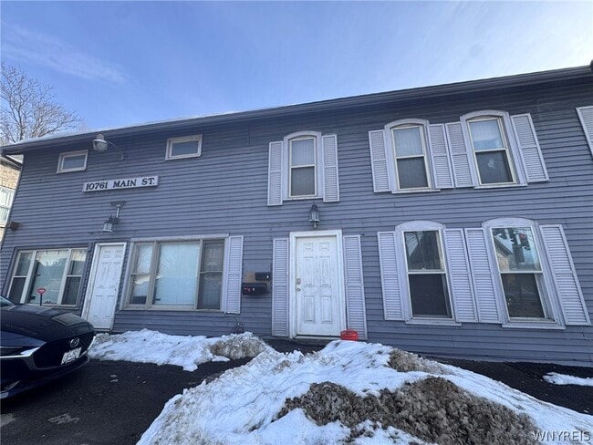 Building Photo - 10761 Main St