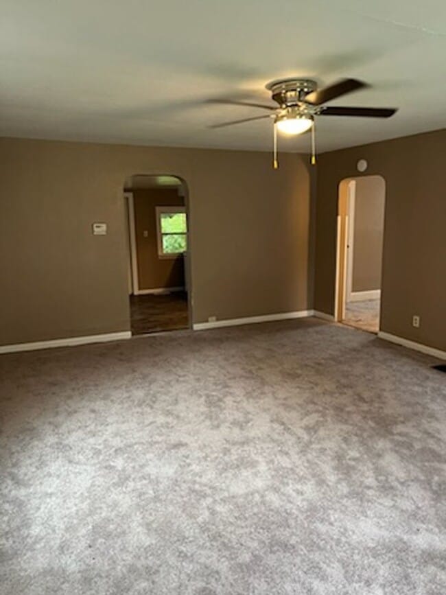 Building Photo - 1235 Ledlie Ave