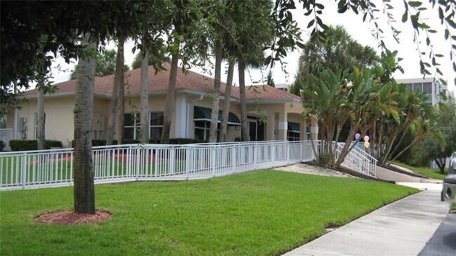 Building Photo - 6475 Shoreline Drive Unit 5302