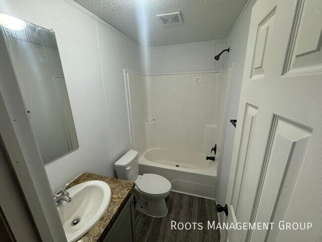 Building Photo - Home Available to Lease - Apply Today!