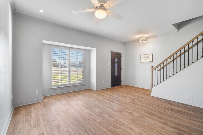 Building Photo - 14707 Barryknoll Ln