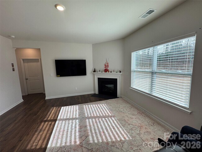 Building Photo - 10749 Adair Wds Dr