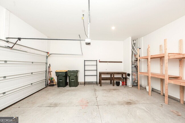 Building Photo - 5575 Coltman Dr