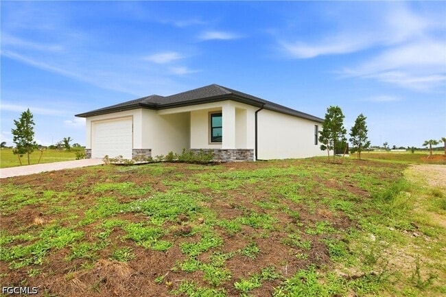 Building Photo - 2616 NW 9th Ave