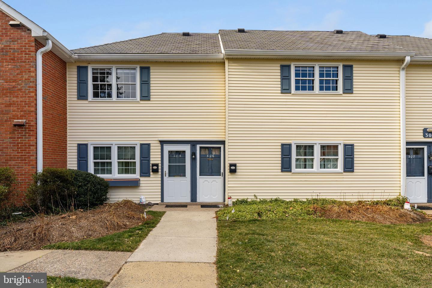 Building Photo - 306 Yardley Cmn