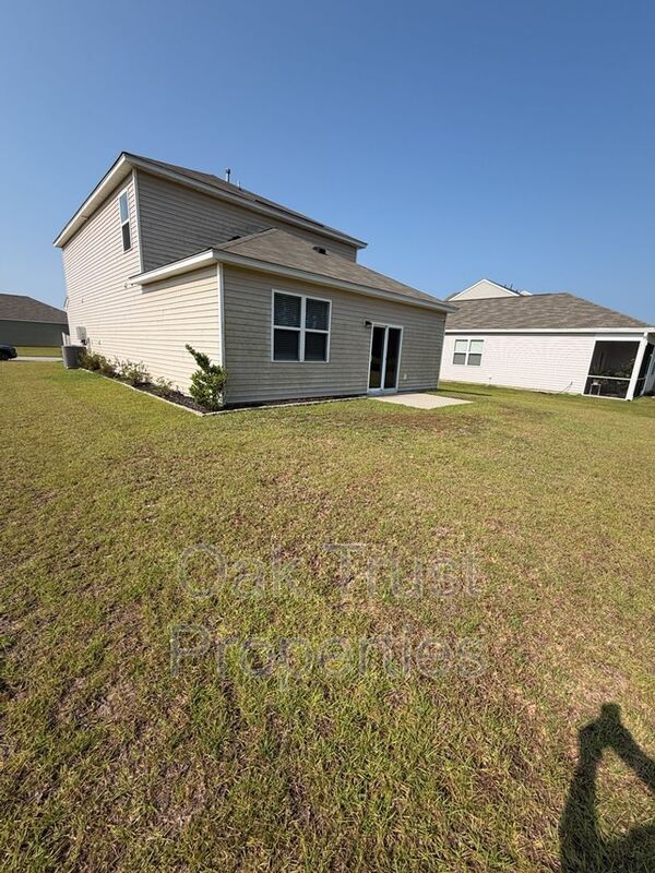 Building Photo - 600 Ladywood Dr