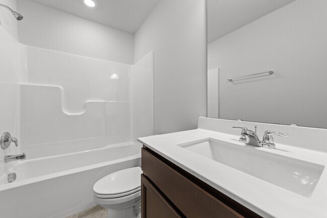 Building Photo - 5001 Microcline Trl