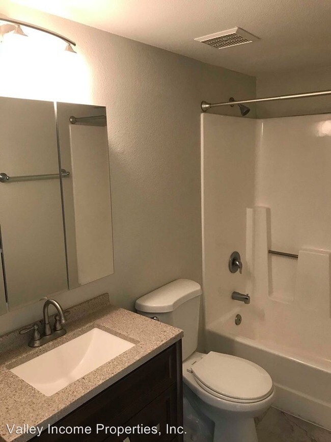 Building Photo - 39 W Medlock Dr